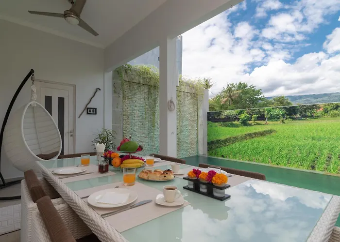 Maica Villa *