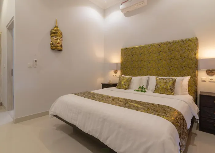 Maica Villa *